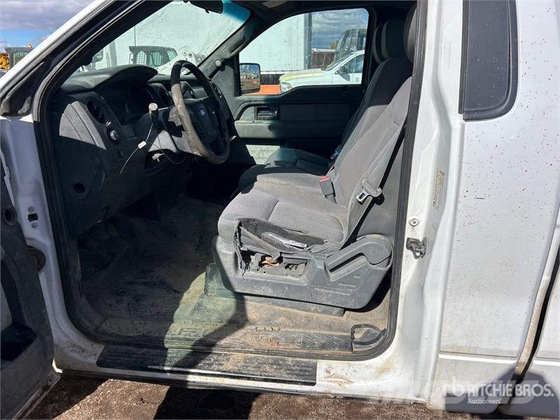 Ford F-150 XL 4x4 Pickup Drugi