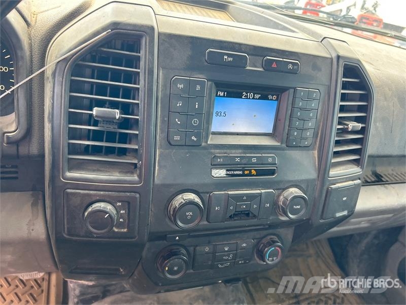 Ford F-150 XL 4x4 Pickup Ostalo