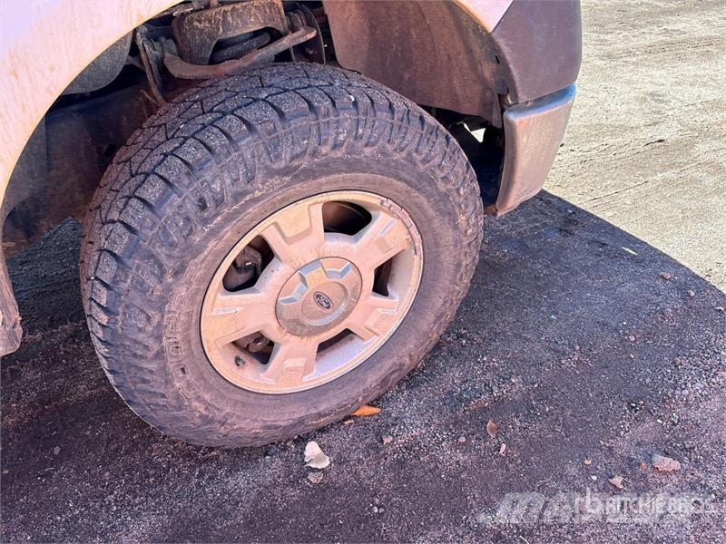 Ford F-150 XL 4x4 Pickup Drugi