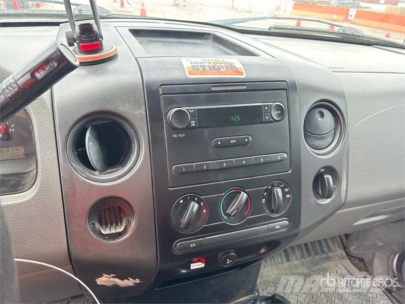 Ford F-150 XL 4x4 Pickup Ostalo