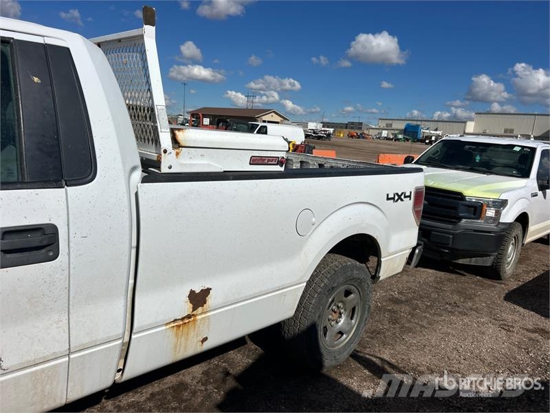Ford F-150 XL 4x4 Pickup Drugi
