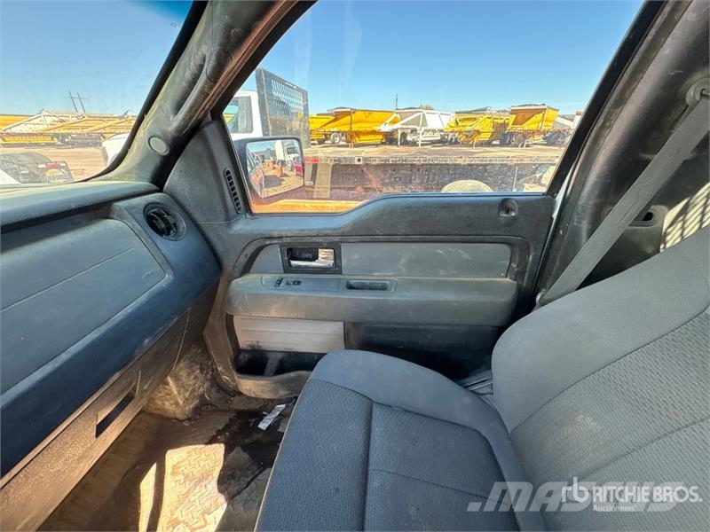 Ford F-150 XL 4x4 Pickup Drugi