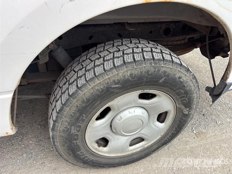 Ford F-150 XL 4x4 Pickup Ostalo