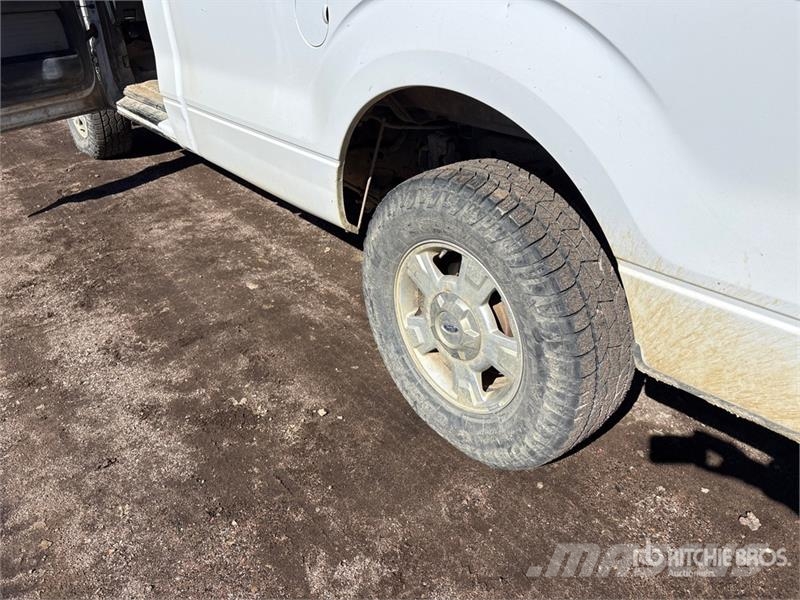 Ford F-150 XL 4x4 Pickup Drugi