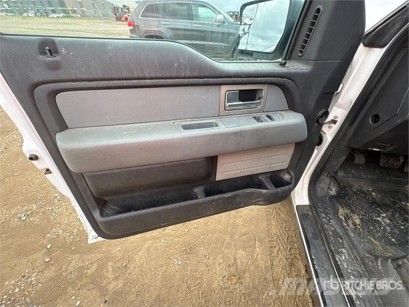 Ford F-150 XL 4x4 Pickup Drugi
