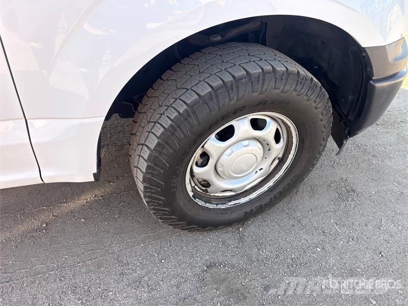 Ford F-150 XL 4x4 Pickup Otros
