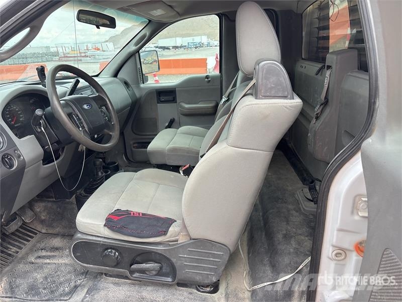 Ford F-150 XL 4x4 Pickup Ostalo