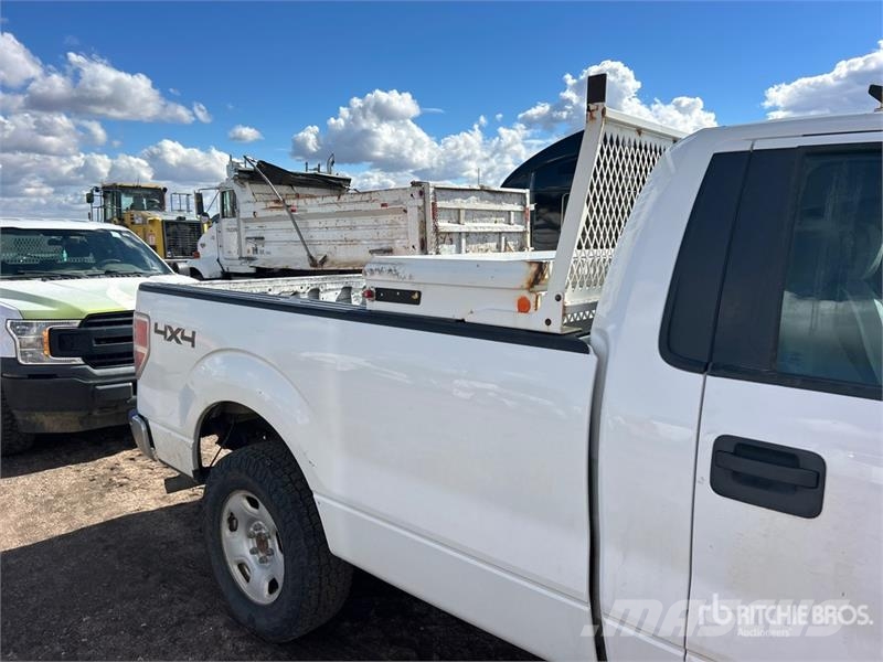 Ford F-150 XL 4x4 Pickup Drugi