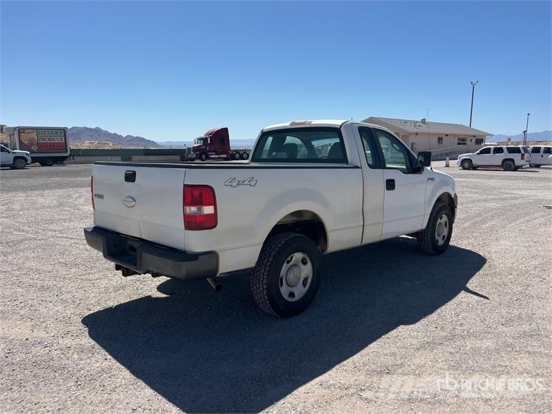 Ford F-150 XL 4x4 Pickup Muu