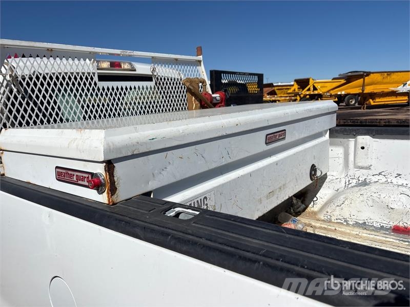 Ford F-150 XL 4x4 Pickup Drugi