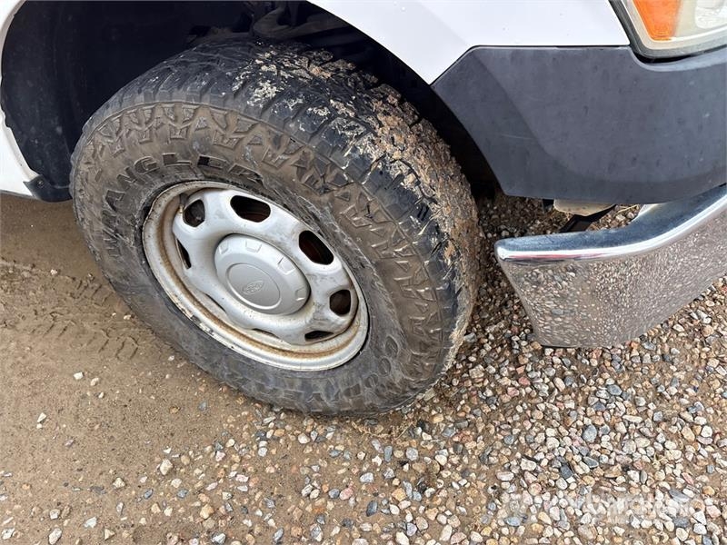 Ford F-150 XL 4x4 Pickup Drugi