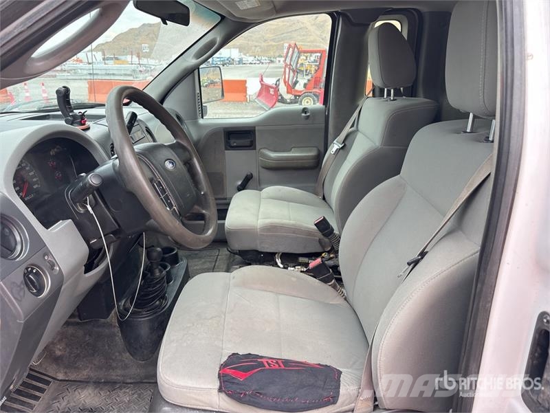 Ford F-150 XL 4x4 Pickup Ostalo