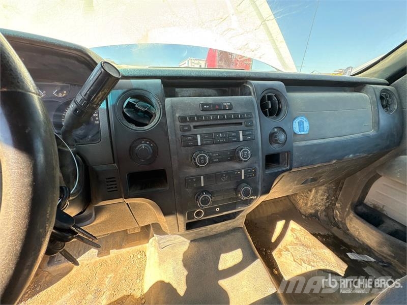 Ford F-150 XL 4x4 Pickup Drugi