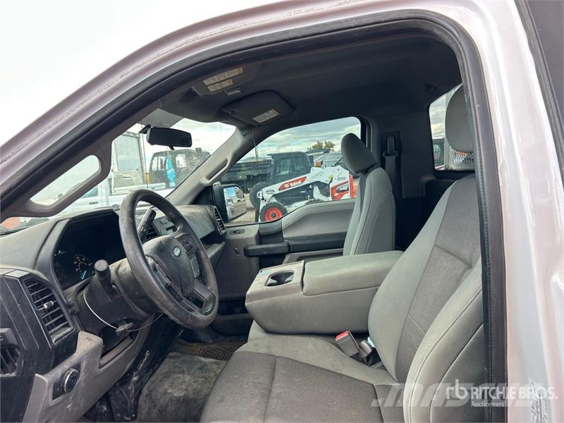 Ford F-150 XL 4x4 Pickup Ostalo