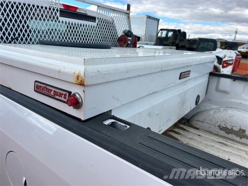 Ford F-150 XL 4x4 Pickup Ostalo