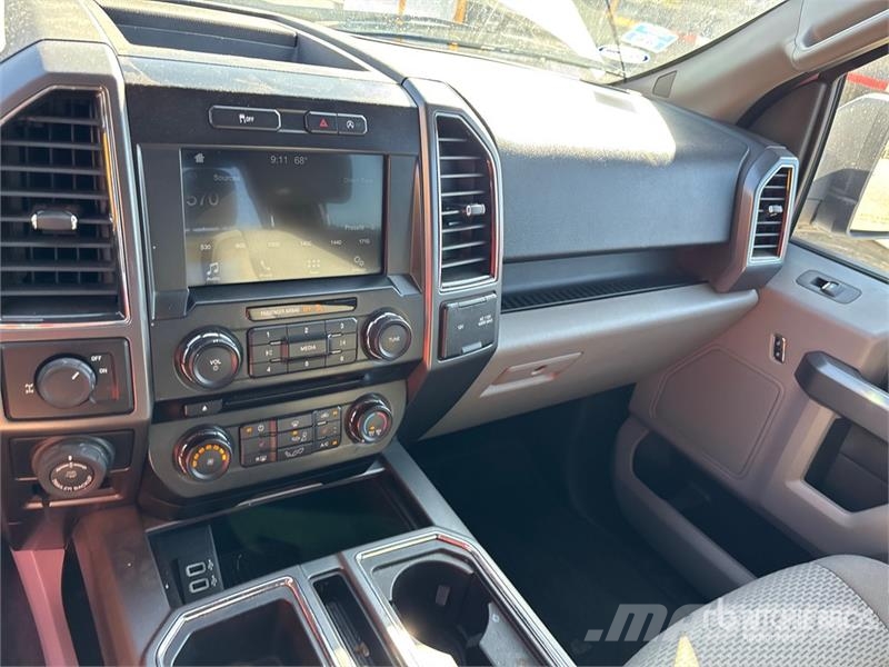 Ford F-150 XLT 4x2 Crew Cab Pickup Ostalo
