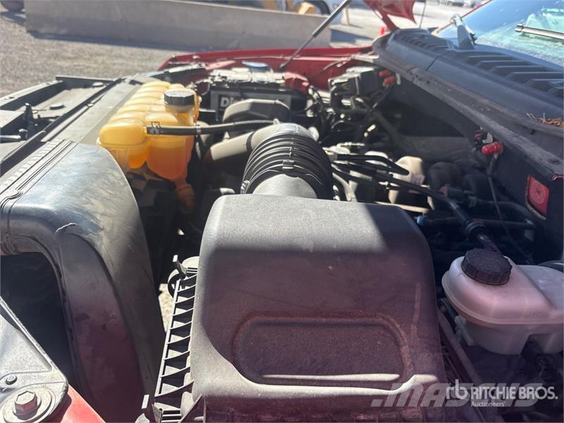 Ford F-150 XLT 4x2 Crew Cab Pickup Ostalo