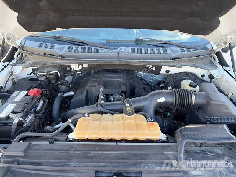 Ford F-150 XLT 4x2 Crew Cab Pickup Altele