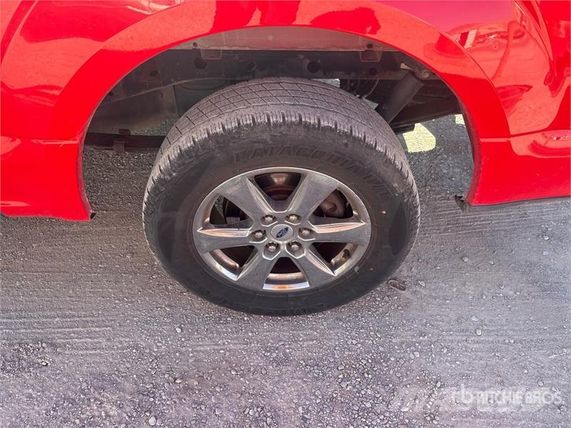 Ford F-150 XLT 4x2 Crew Cab Pickup Ostalo