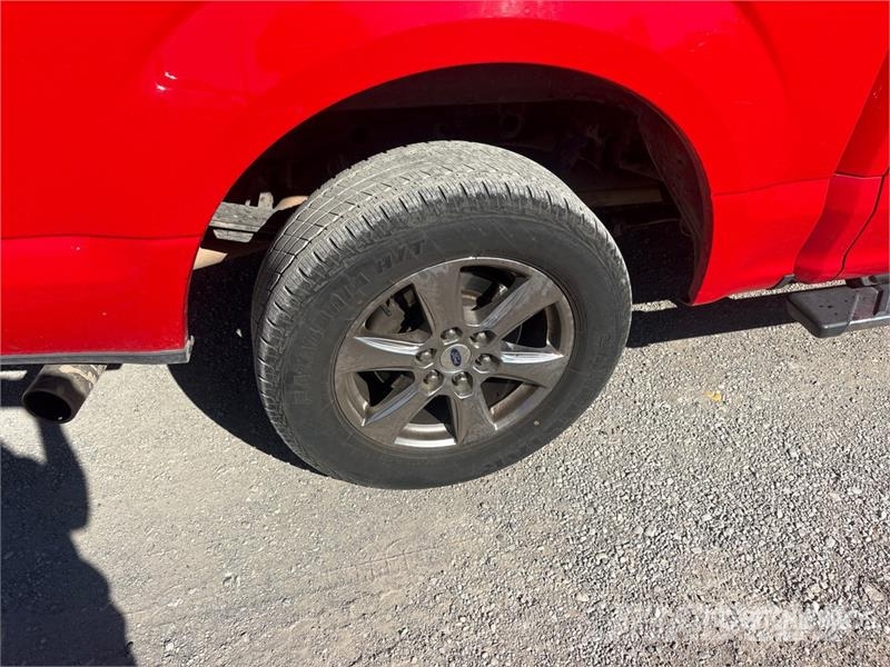 Ford F-150 XLT 4x2 Crew Cab Pickup Ostalo