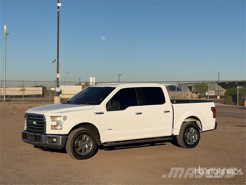 Ford F-150 XLT 4x2 Crew Cab Pickup Altele