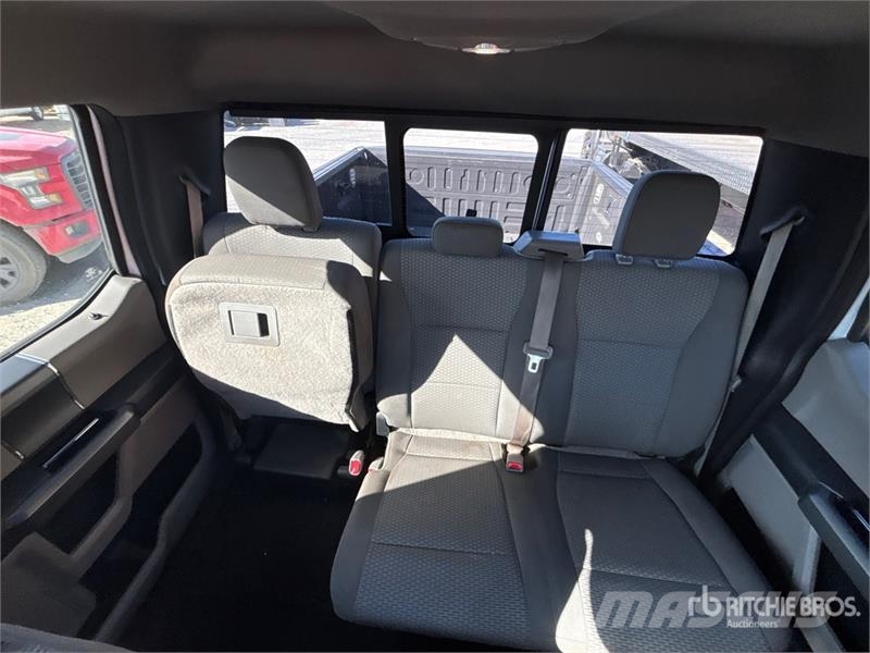 Ford F-150 XLT 4x2 Crew Cab Pickup Ostalo