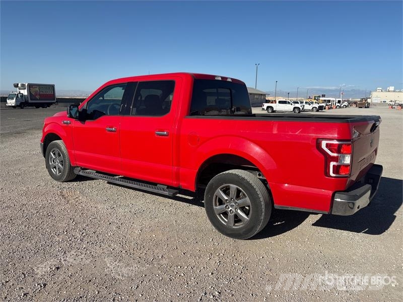 Ford F-150 XLT 4x2 Crew Cab Pickup Altele