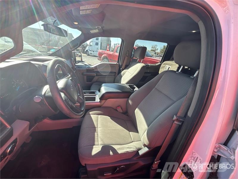 Ford F-150 XLT 4x2 Crew Cab Pickup Ostalo
