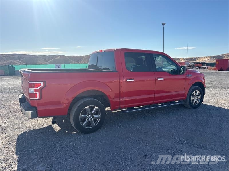 Ford F-150 XLT 4x2 Crew Cab Pickup Altele