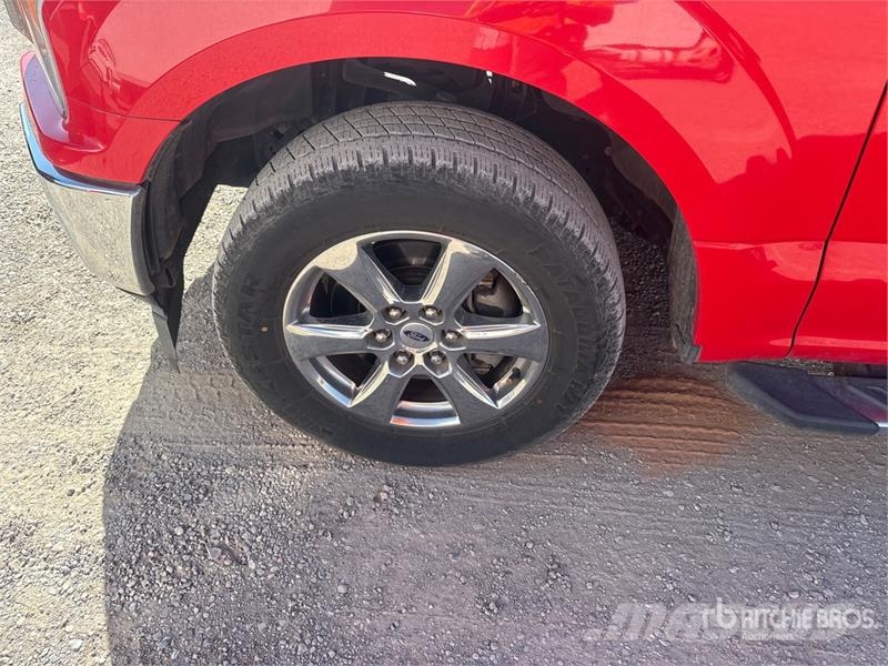 Ford F-150 XLT 4x2 Crew Cab Pickup Ostalo