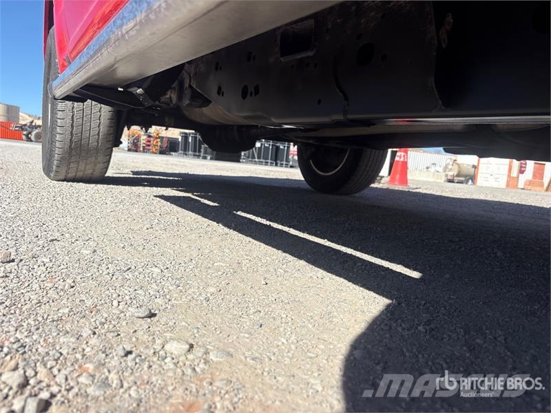 Ford F-150 XLT 4x2 Crew Cab Pickup Ostalo