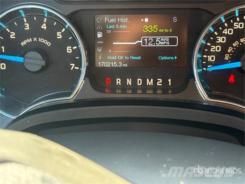 Ford F-150 XLT 4x4 Crew Cab Pickup Egyéb