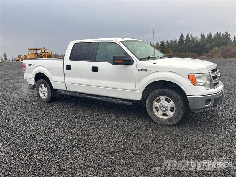 Ford F-150 XLT 4x4 Crew Cab Pickup Autre fourgon / utilitaire