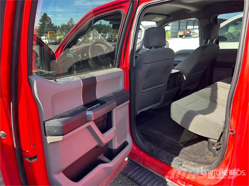Ford F-150 XLT 4x4 Crew Cab Pickup 其他