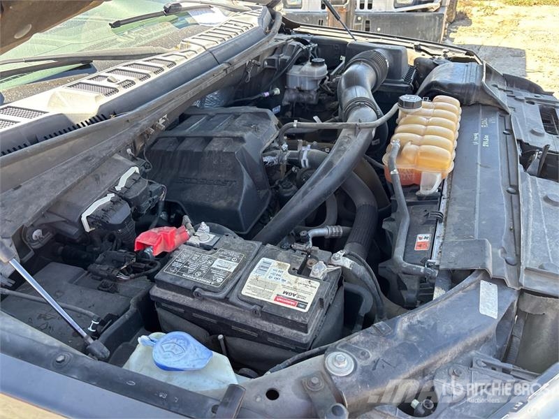 Ford F-150 XLT 4x4 Crew Cab Pickup Inne
