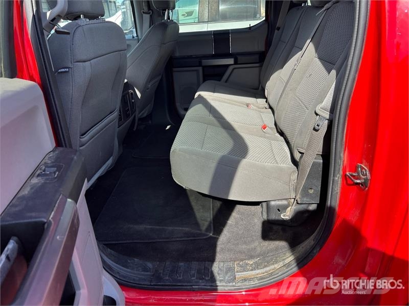 Ford F-150 XLT 4x4 Crew Cab Pickup 其他