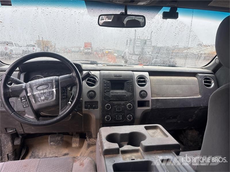 Ford F-150 XLT 4x4 Crew Cab Pickup Drugi