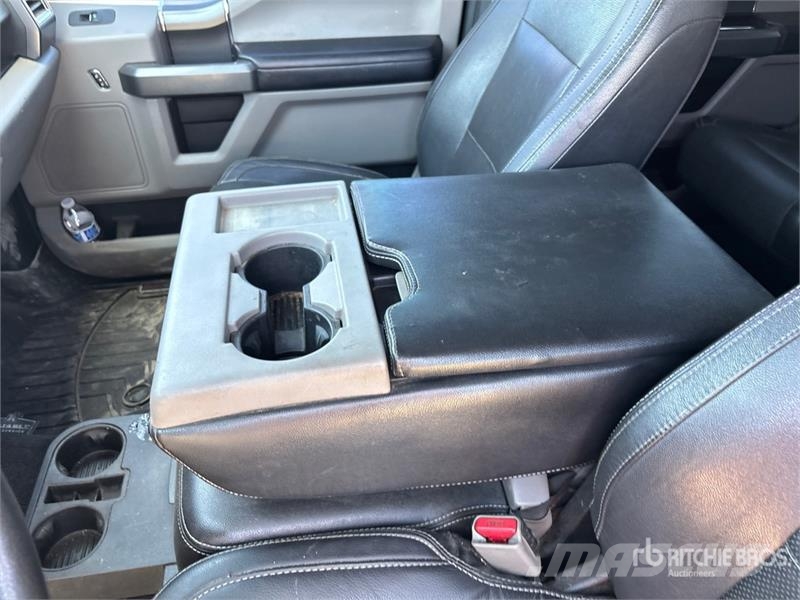 Ford F-150 XLT 4x4 Crew Cab Pickup Inne