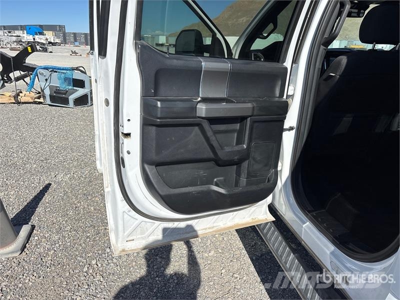 Ford F-150 XLT 4x4 Crew Cab Pickup Drugi