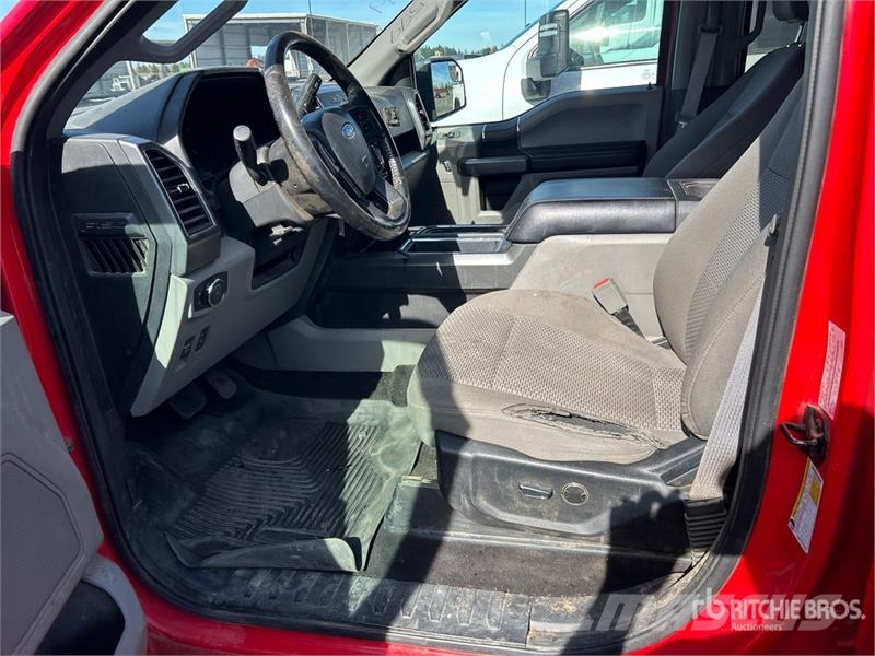 Ford F-150 XLT 4x4 Crew Cab Pickup 其他