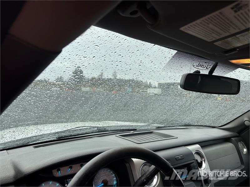 Ford F-150 XLT 4x4 Crew Cab Pickup Autre fourgon / utilitaire