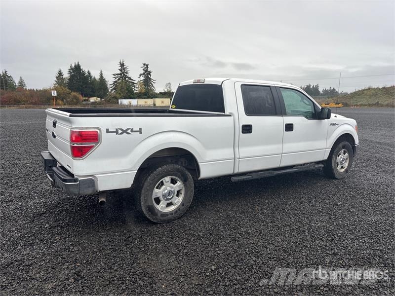 Ford F-150 XLT 4x4 Crew Cab Pickup Autre fourgon / utilitaire
