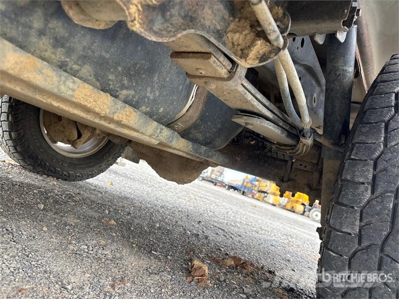 Ford F-150 XLT 4x4 Crew Cab Pickup (Inoperable) Ostalo