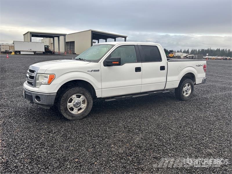 Ford F-150 XLT 4x4 Crew Cab Pickup Autre fourgon / utilitaire