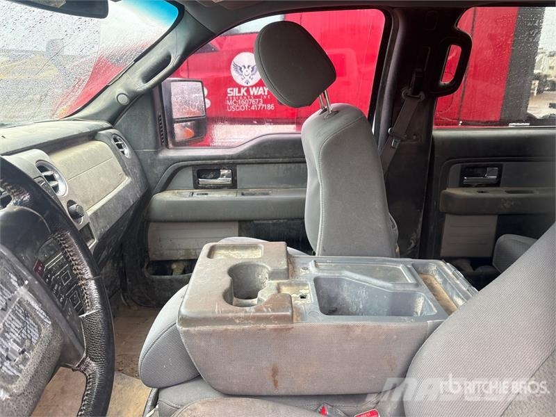 Ford F-150 XLT 4x4 Crew Cab Pickup Drugi