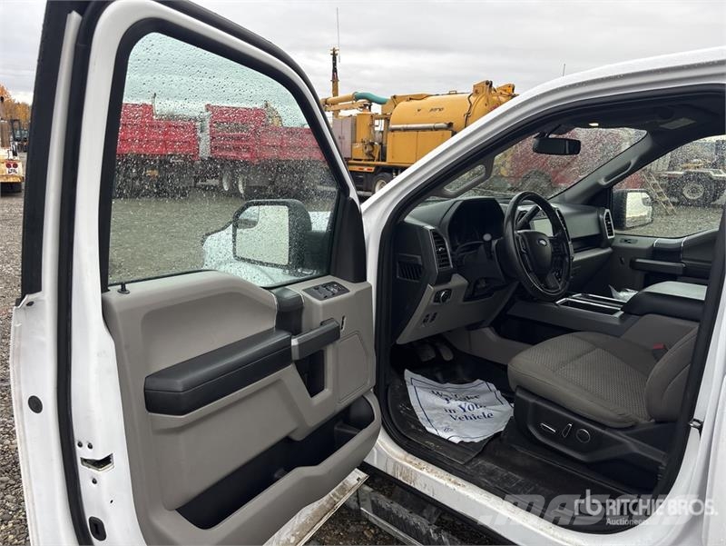Ford F-150 XLT 4x4 Crew Cab Pickup Drugi