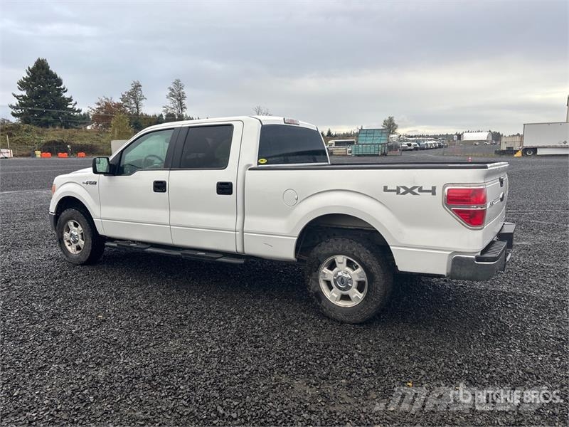 Ford F-150 XLT 4x4 Crew Cab Pickup Autre fourgon / utilitaire