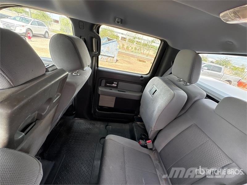 Ford F-150 XLT 4x4 Crew Cab Pickup Otros
