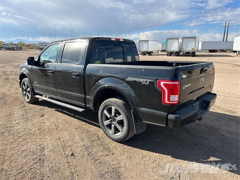 Ford F-150 XLT 4x4 Crew Cab Pickup 其他