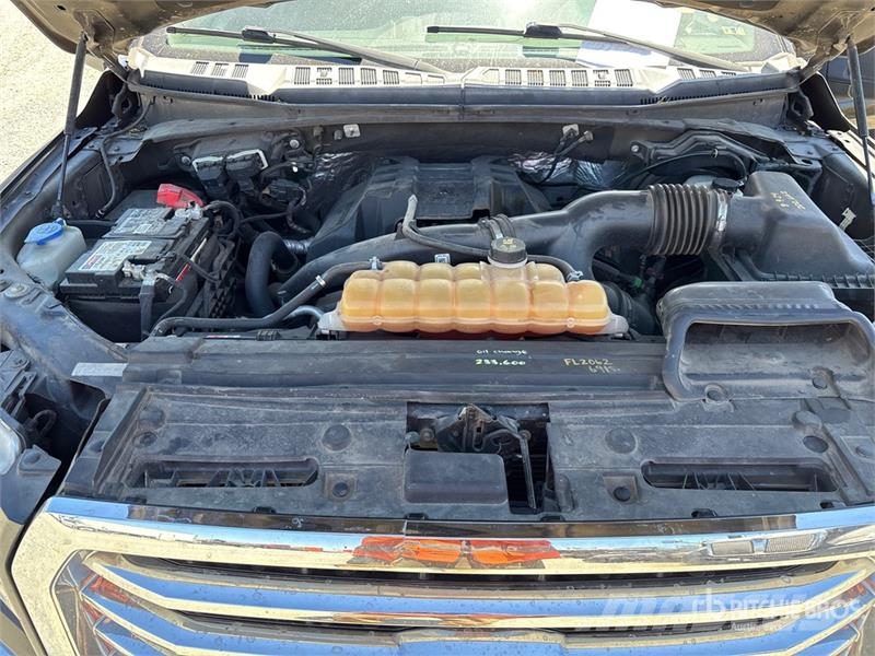 Ford F-150 XLT 4x4 Crew Cab Pickup Inne
